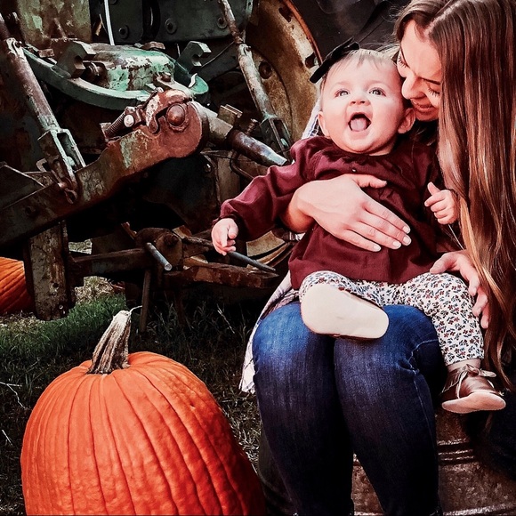 Meet Your Posher, Audrey! - Picture 2 of 4